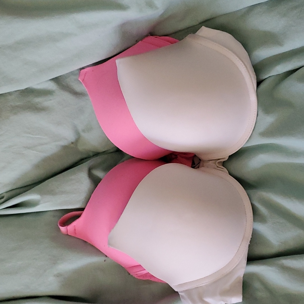 2 VS Pink Bras